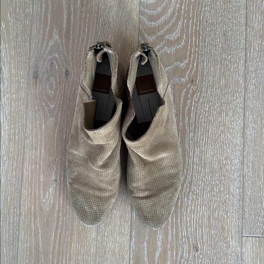 Dolce Vita Tan Suede Ankle Boots - Picture 5 of 6